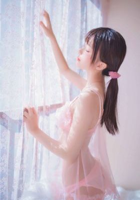 欧美金发尤物大战黑吊_4K在线播放