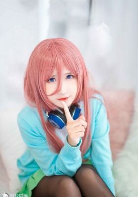欧美美女被爆肏视频在线观看_1080手机免费观看完整