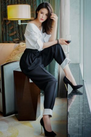 无码粉嫩小泬无套久久久久_免费观看高清版