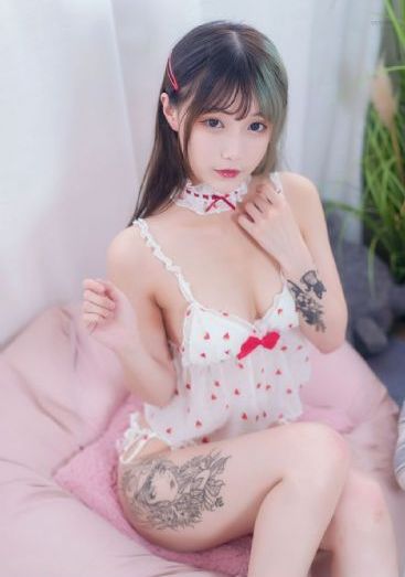 日日摸夜夜爽夜夜爽出水_超清免费高清观看